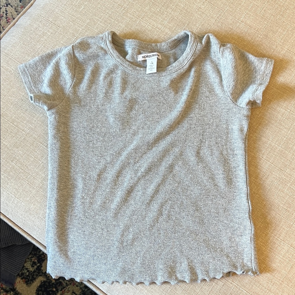 Nordstrom Kids Light Gray Short Sleeve Tee kids small 7/8